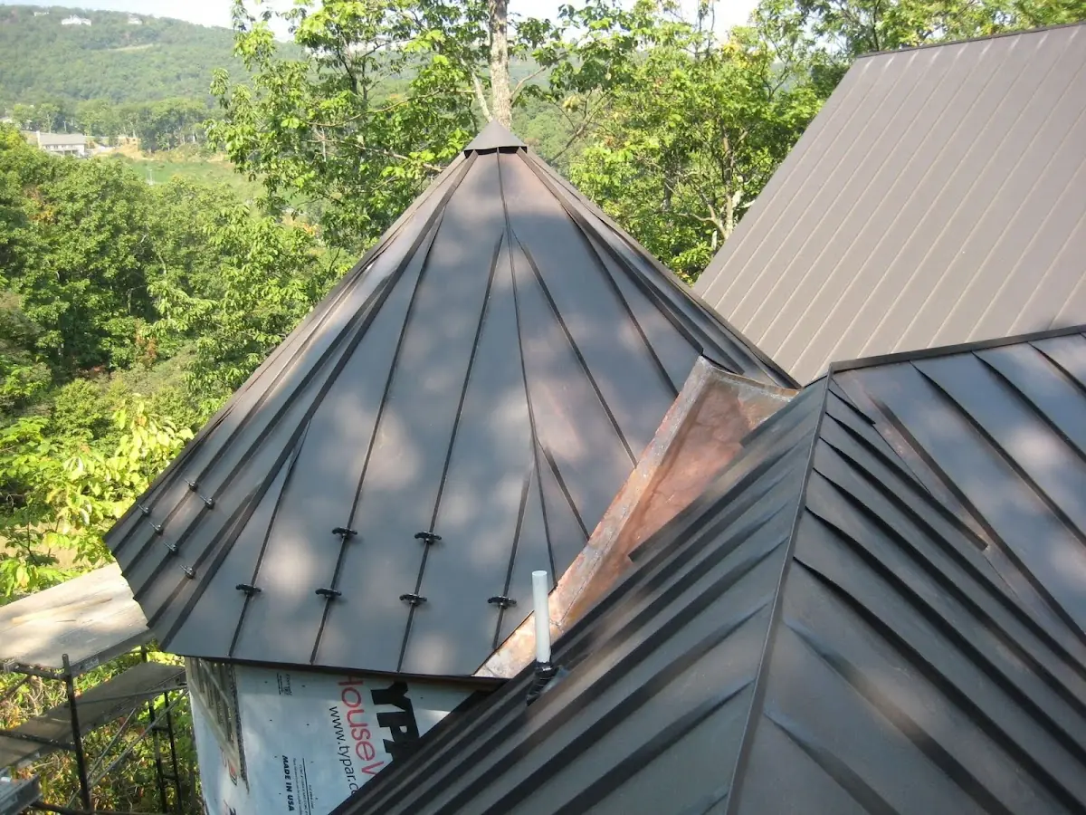 Professional Roof Tarp Installation by Craftsman Roofing in Archdale